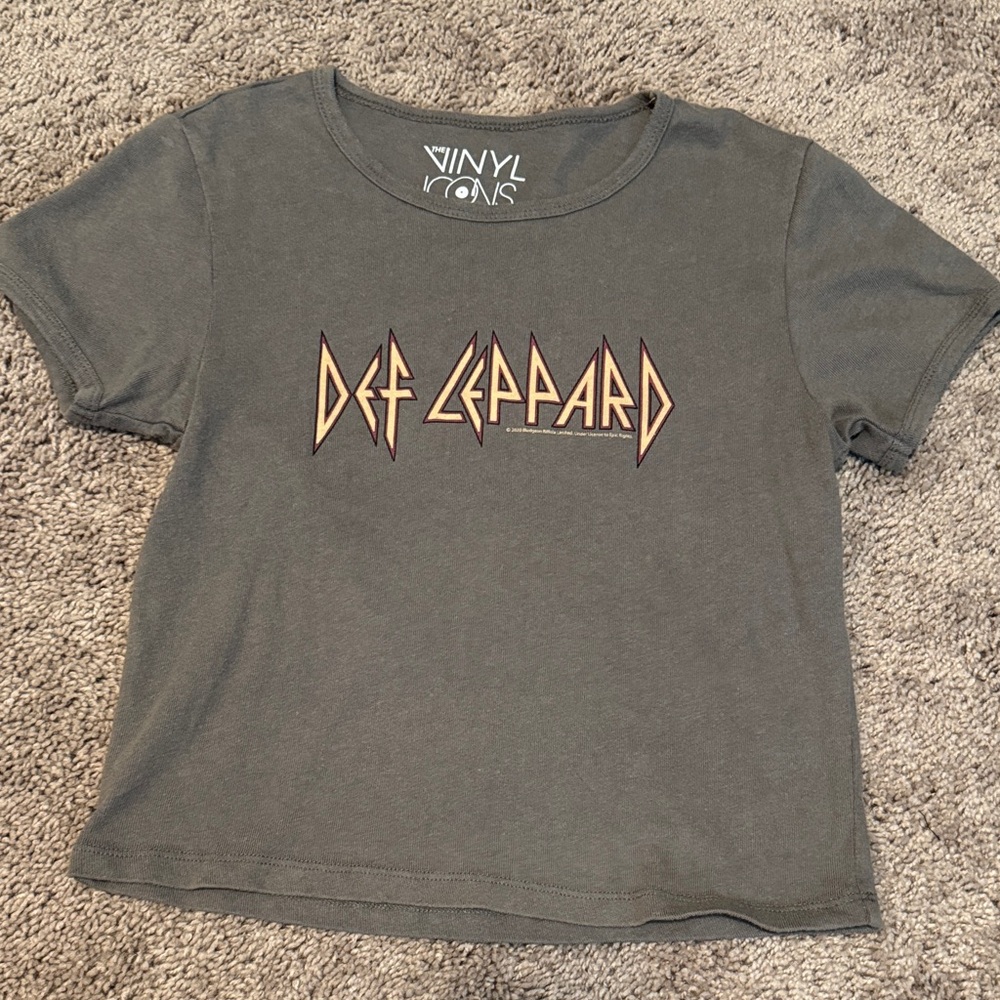 Def Leppard Women's Gray Short Sleeve Baby Tee